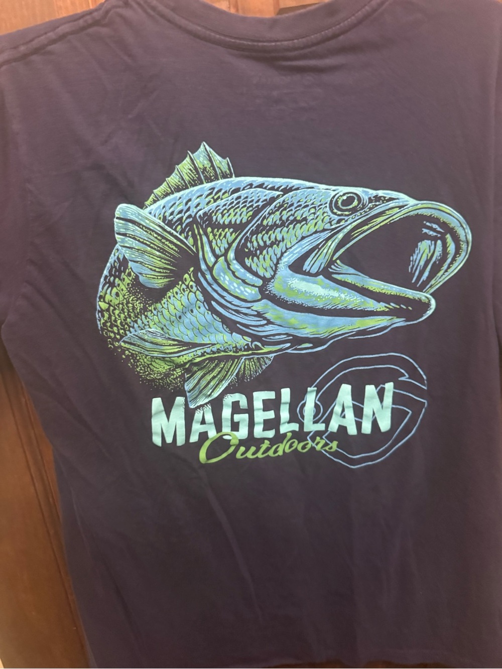 Boys Medium Magellan Outdoors Navy Short Sleeve Tee